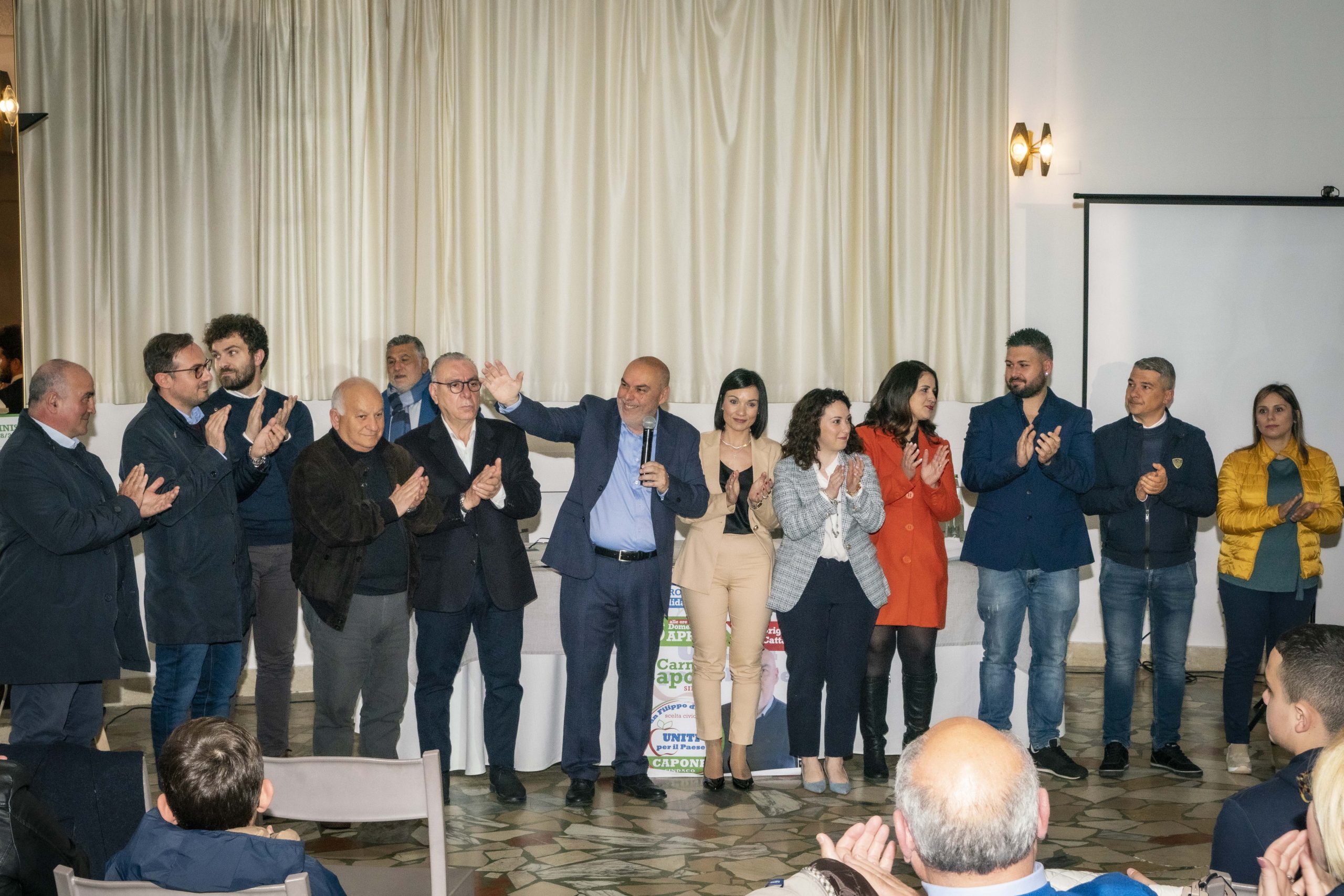 S. Filippo del Mela, bagno di folla per la “prima” di Capone