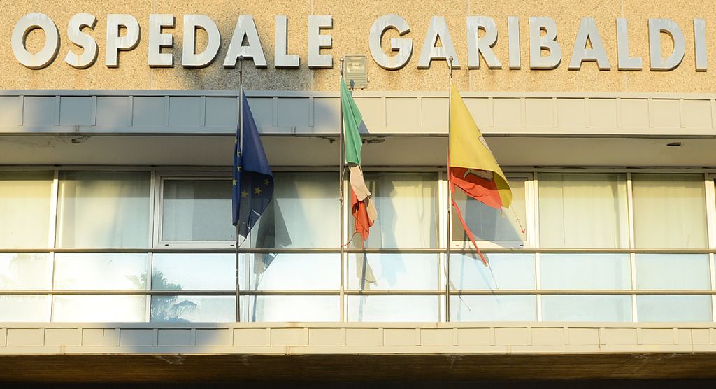 Dall’Aeronautica di Catania uova pasquali ai bimbi ricoverati al Garibaldi-Nesima