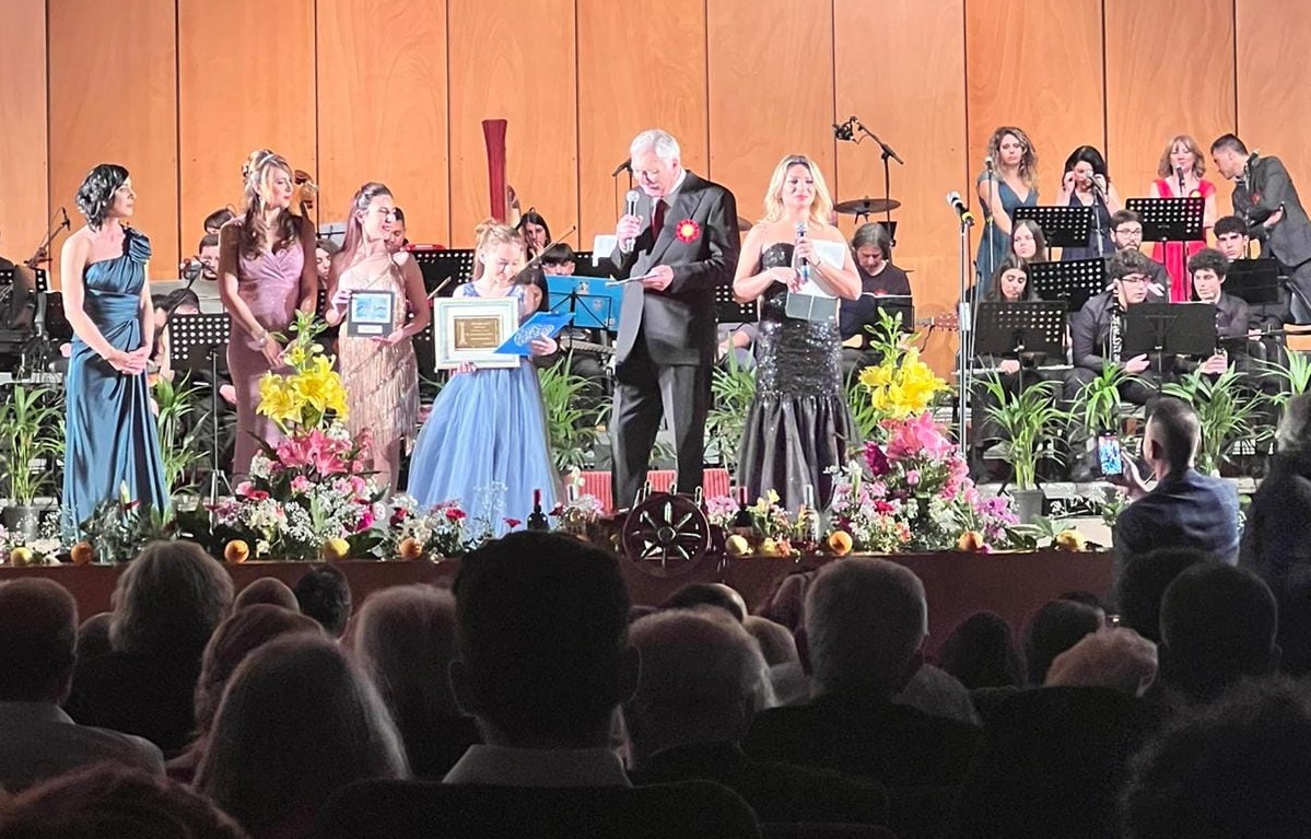 MESSINA. Successo del festival  “IL PILONE D’ORO”. Vincono il siciliano Catania e l’umbra Muriel