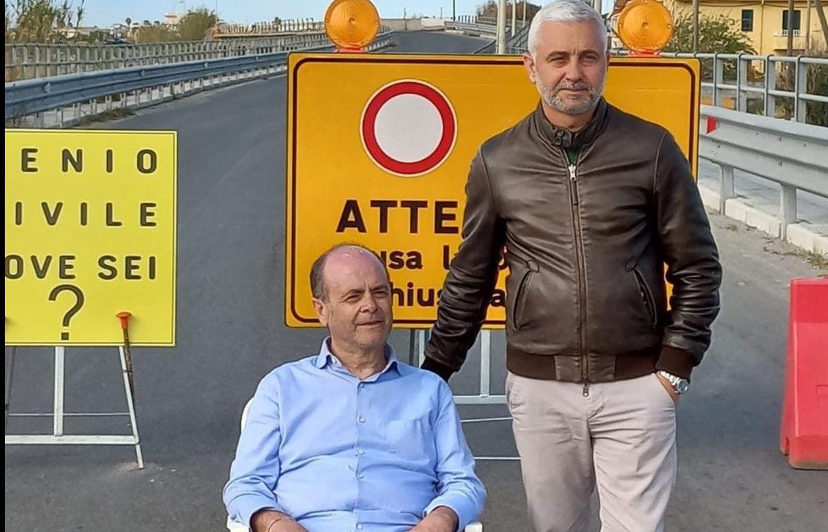 Coppolino continua la protesta per il Ponte Mela