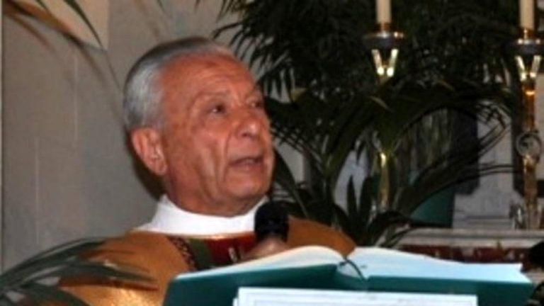 Se ne va Vincenzo D’Arrigo, il Cappellano del “Viva Maria”