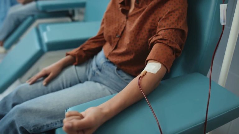 Aumentano i donatori di sangue, ma non tra i giovani