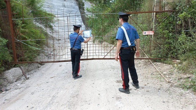 Eolie, disastro ambientale: scattano denunce e sequestro