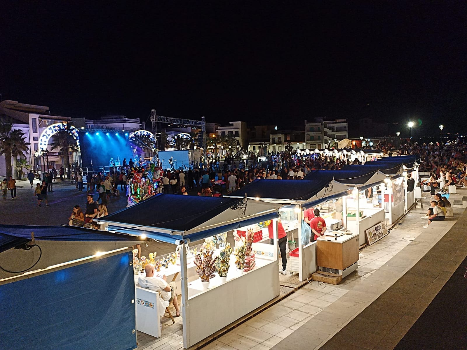 “Street Food – Sicily on Tour”, bagno di folla a Calderà