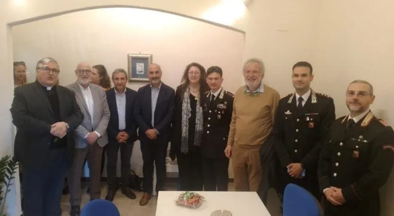 Una stanza sicura per le donne vittime di violenza a Lipari