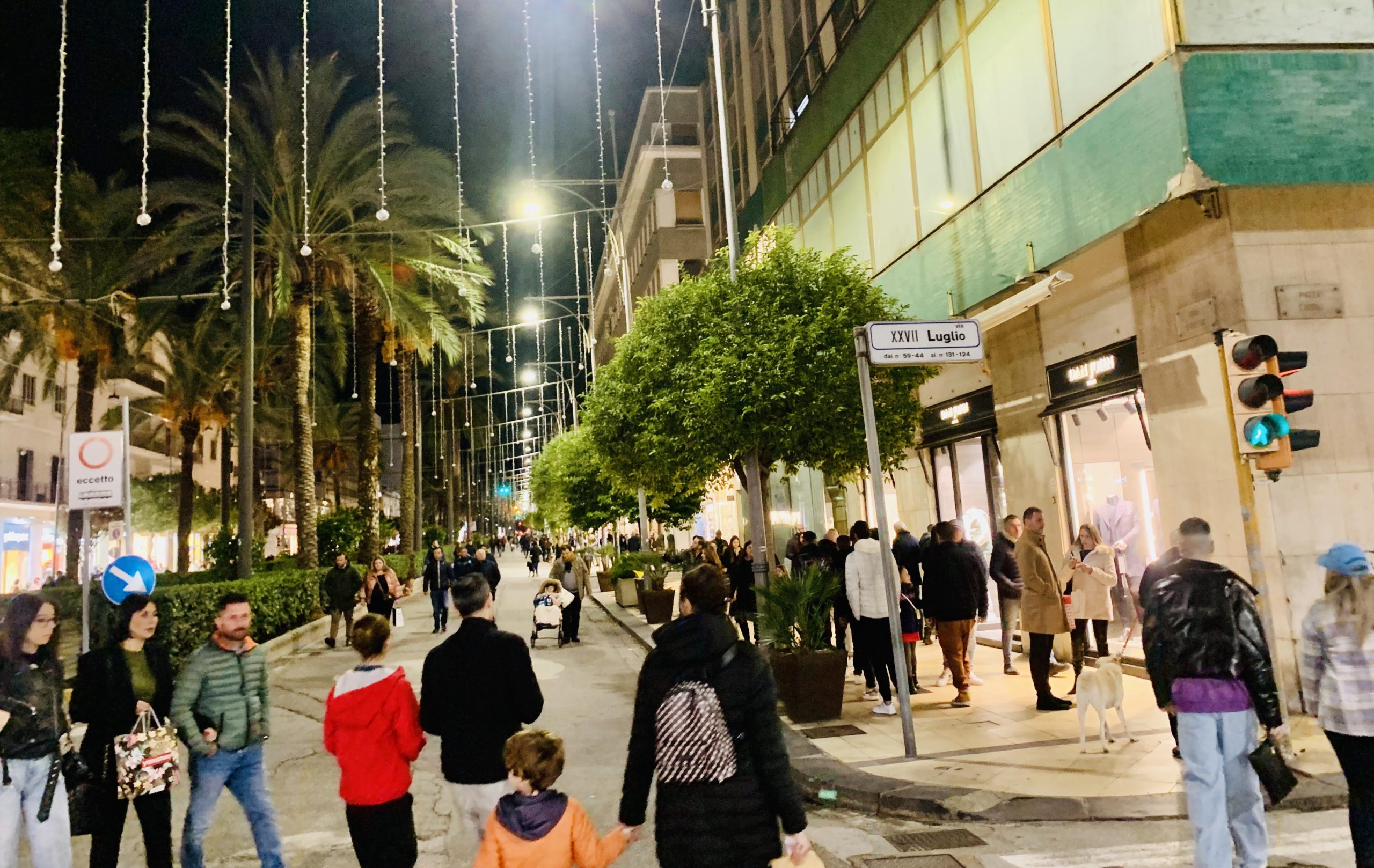 L’Isola pedonale del Viale adesso piace…
