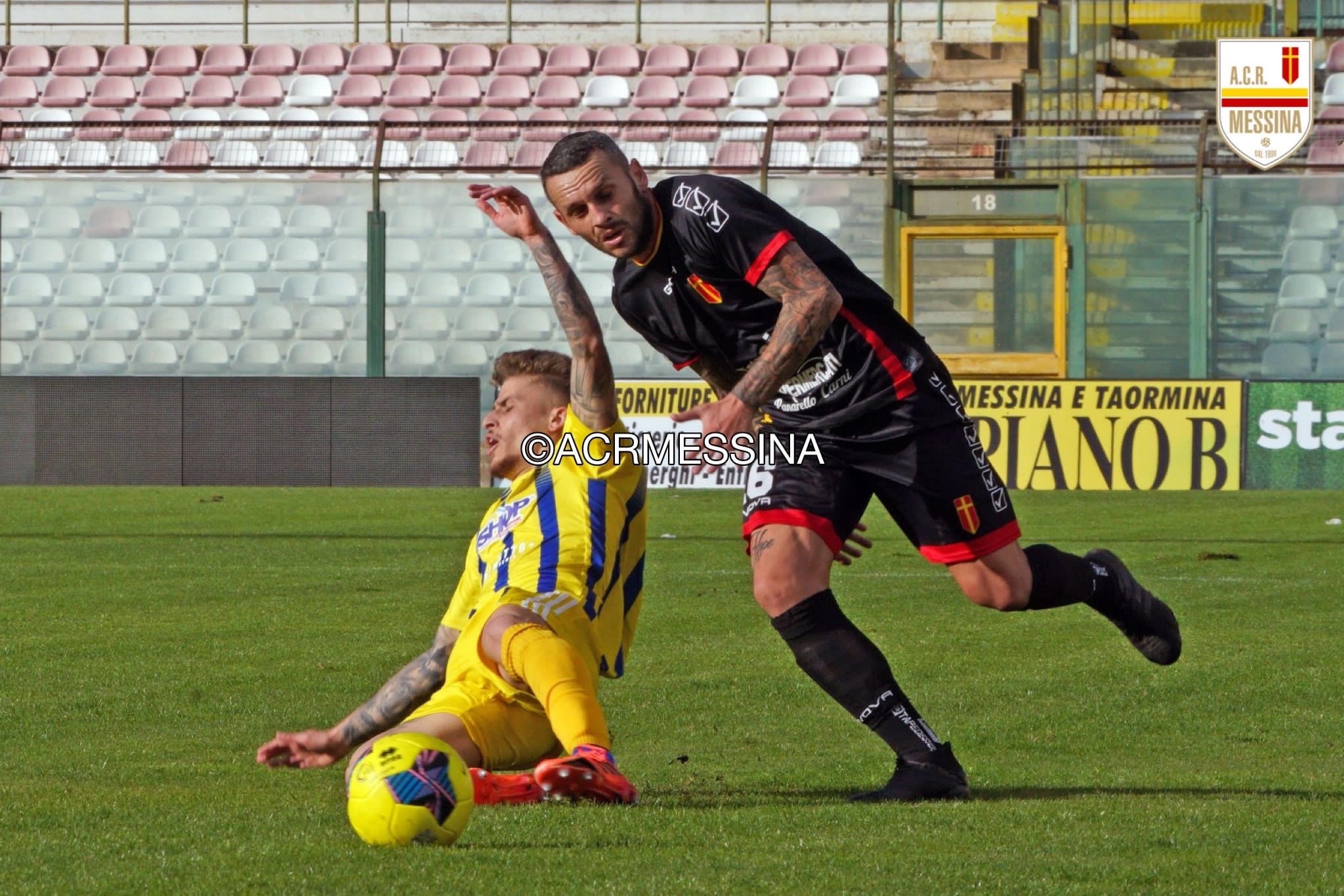 Messina in 10 lotta, ma si arrende in casa al Cerignola