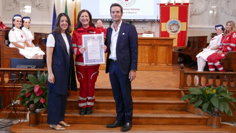 Caffè Barbera premiata dalla CRI con la medaglia di Benemerenza