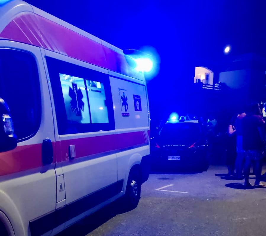 Accoltellamento in spiaggia: due feriti