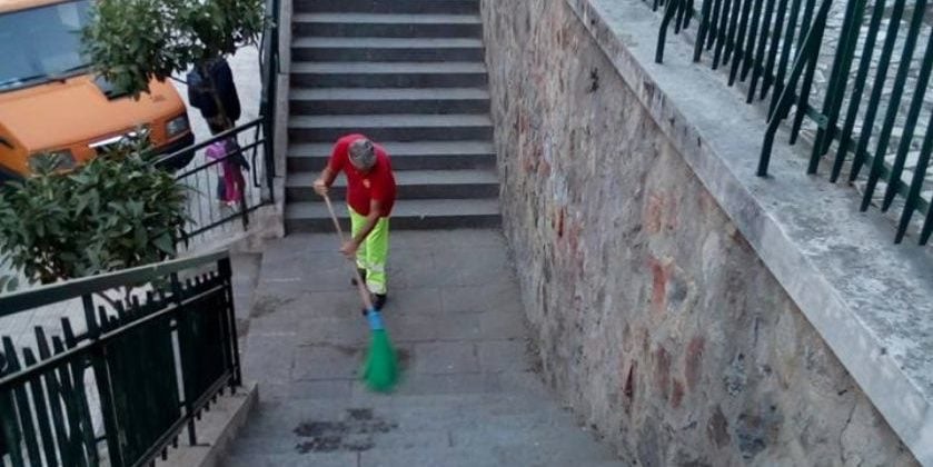 Ferragosto, raccolta rifiuti regolare