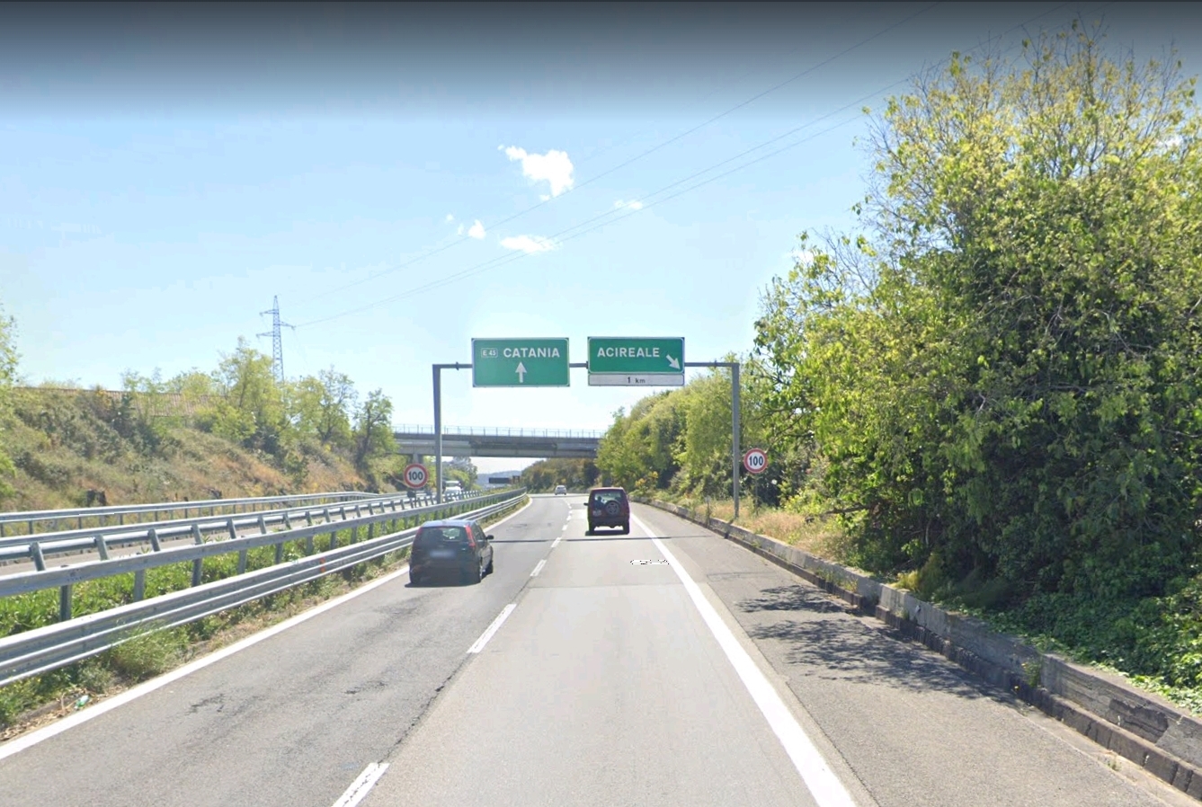 Incidente A18, muore un motociclista