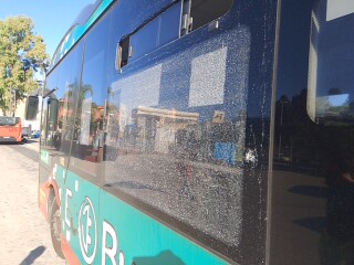 Sasso contro un bus Atm, nuovo atto vandalico