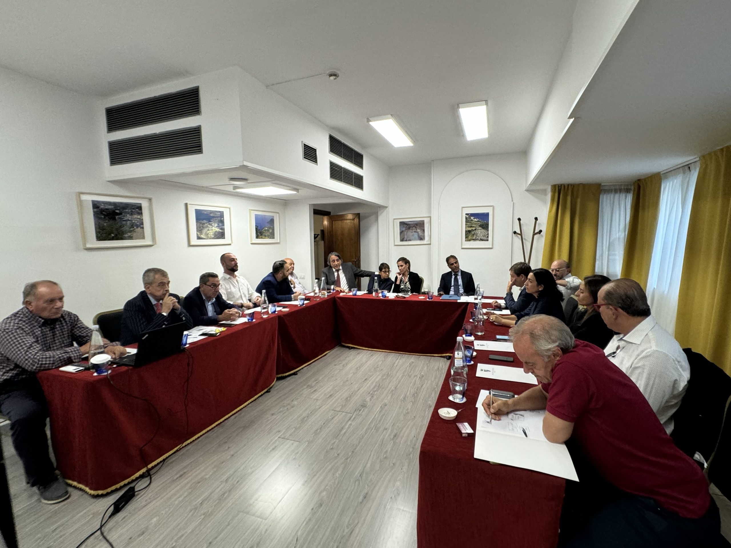 Cresce Forza Italia, De Leo sceglie gli azzurri