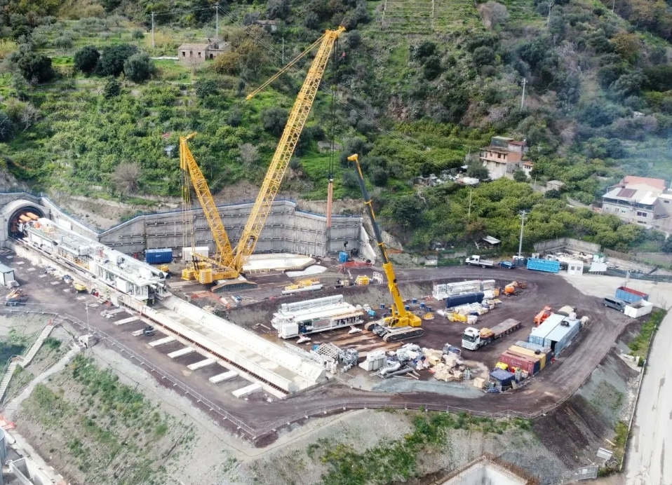 Raddoppio ferroviario Messina-Catania, lavoratori in stato d’agitazione