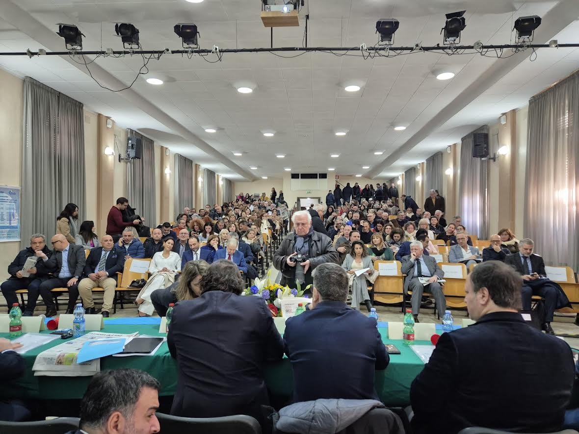 Corso Uil e Uil-Fpl: l’Intelligenza artificiale suscita l’interesse di oltre 400 operatori sanitari