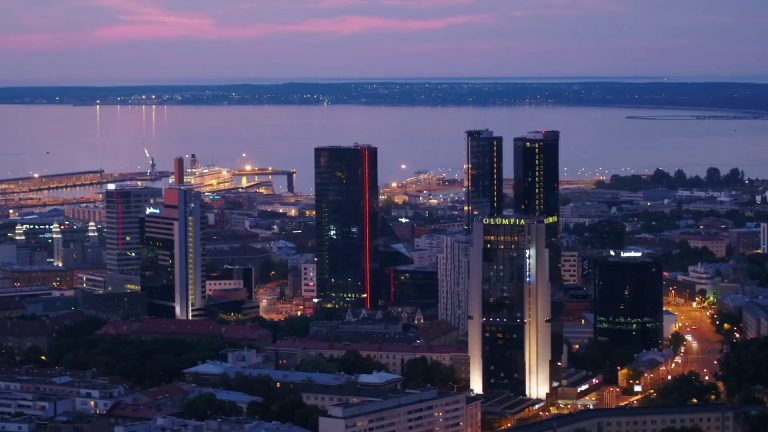 Gli Stati baltici lasciano la rete elettrica russa per quella europea