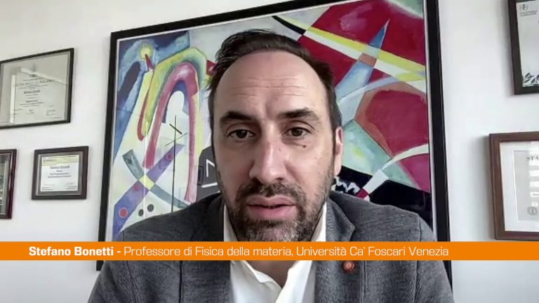 I consumi energetici dell’IA sono eccessivi, obiettivo sostenibilità