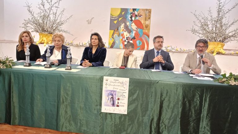 “Semplicemente straordinariamente donna”: consegnati i premi