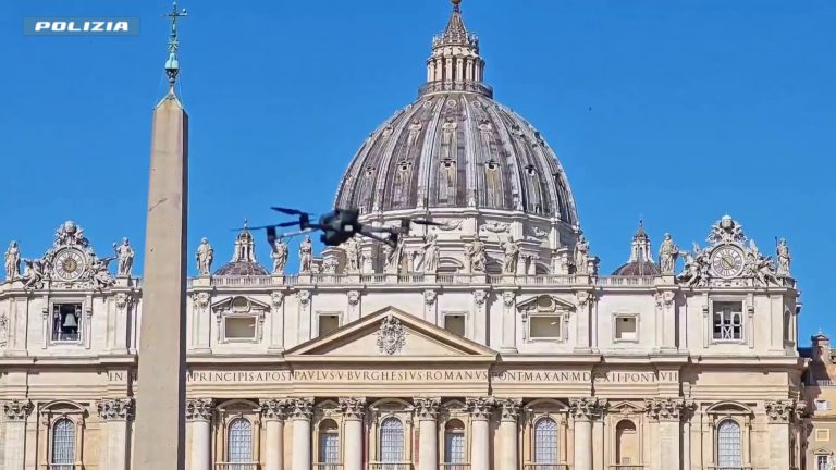 Per le esequie di Papa Francesco la Polizia schiera sicurezza in 3D