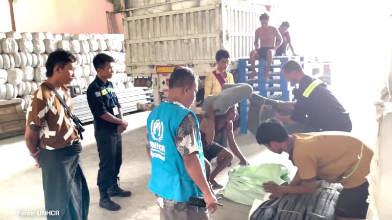 Myanmar, UNHCR fornisce aiuti d’emergenza a sopravvissuti al terremoto