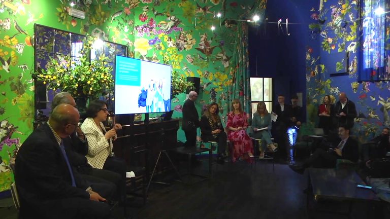 Ue autorizza il primo vaccino anti-pneumococcico specifico per adulti