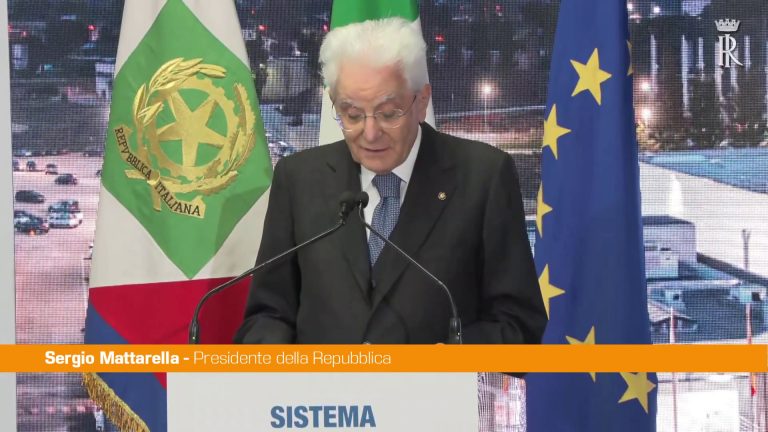 Mattarella “Equità nei salari per i migranti, contrastare caporalato”