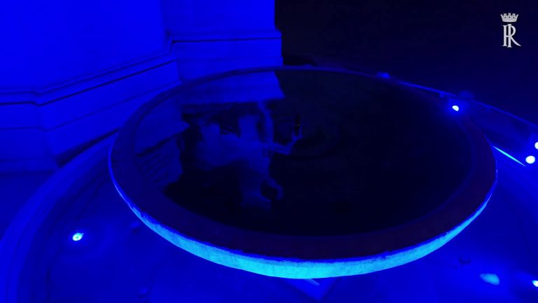 Roma, fontana Dioscuri illuminata di blu per Giornata Mondiale autismo