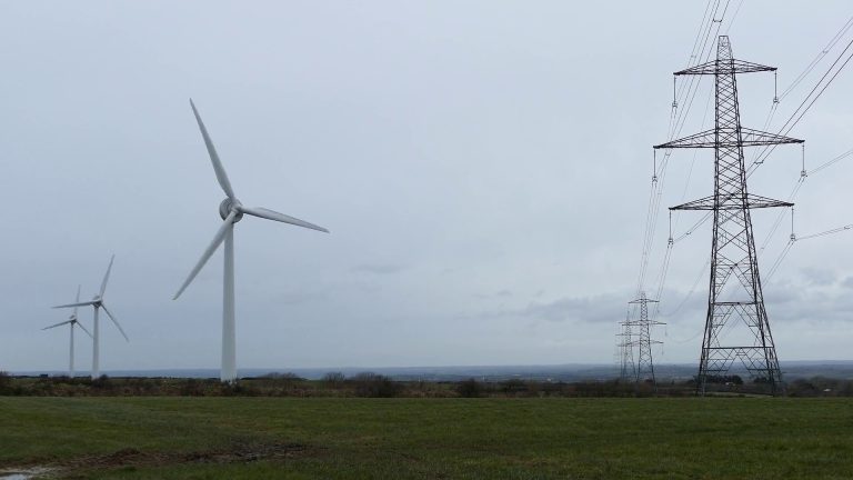 Transizione energetica e decarbonizzazione, a che punto è l’Italia?