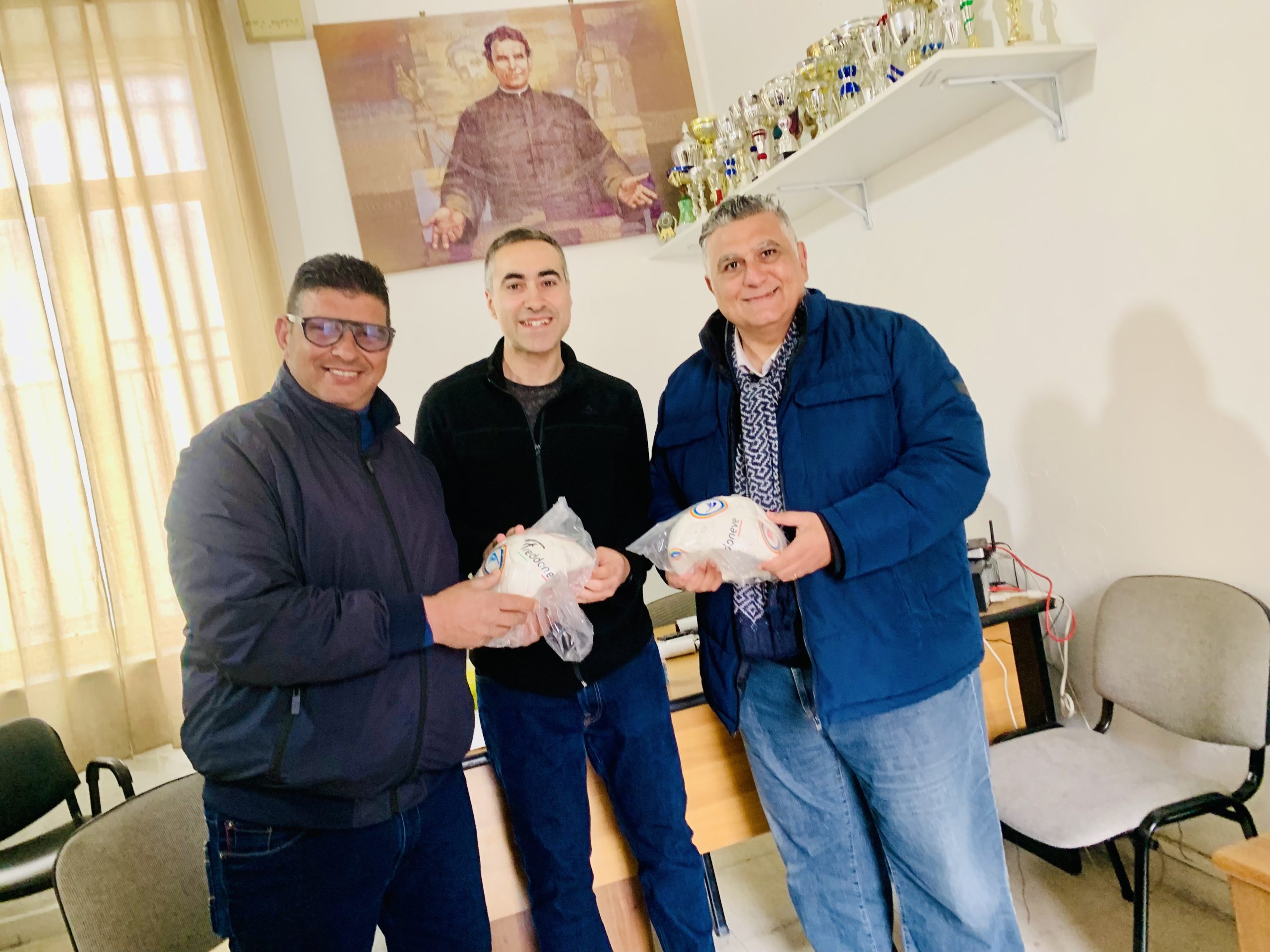 ACR Messina dona palloni all’Oratorio di Giostra