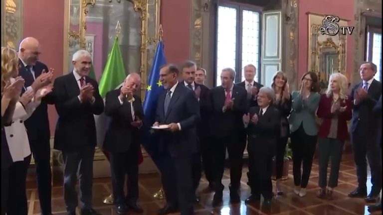 90 anni di Gianni Letta, in Senato gli auguri di La Russa e capigruppo