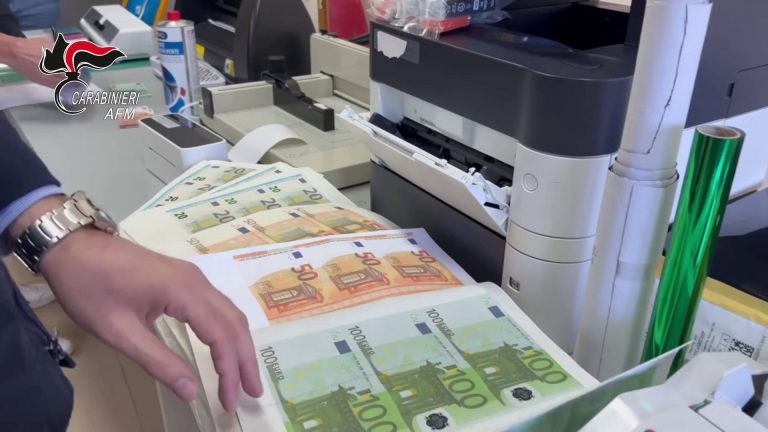 A Lecce smantellata stamperia che produceva banconote false