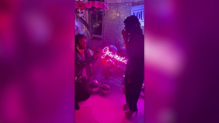 La proposta di matrimonio per l’attrice Giovanna Sannino, il video