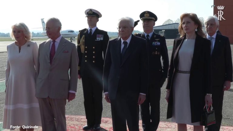 I Reali Uk lasciano l’Italia, Mattarella alla cerimonia di congedo