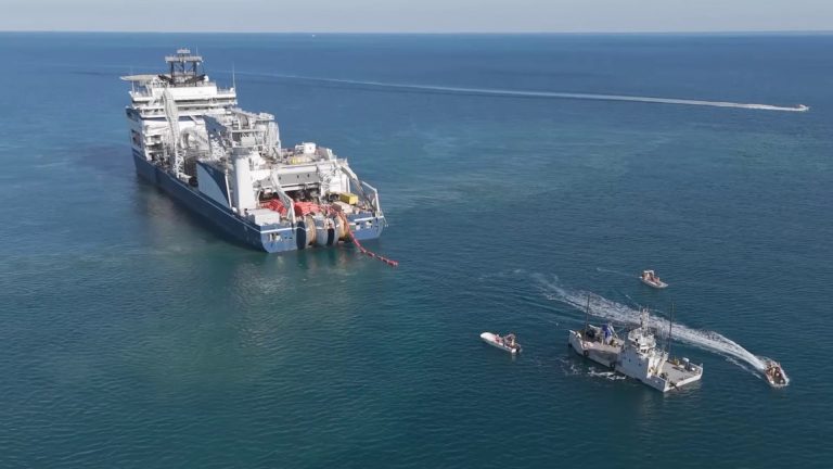 Tyrrhenian Link, completata la posa del ramo est Campania-Sicilia