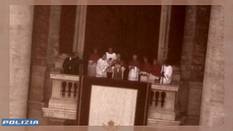 Le prime immagini di Papa Leone XIV dall’elicottero della Polizia