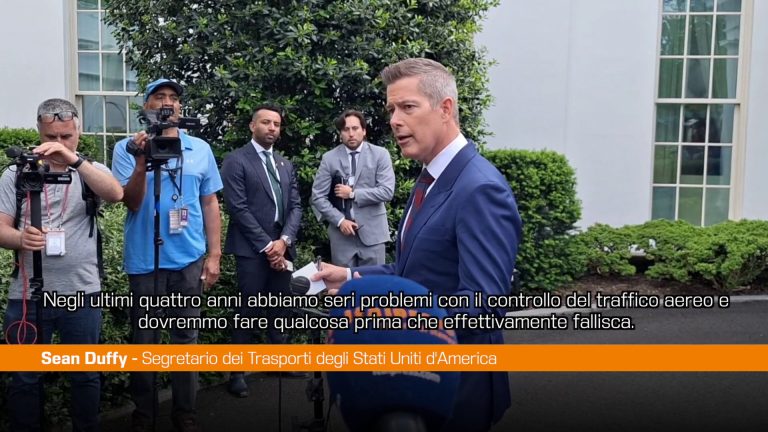Traffico aereo Usa, Duffy “Biden non ha fatto investimenti”