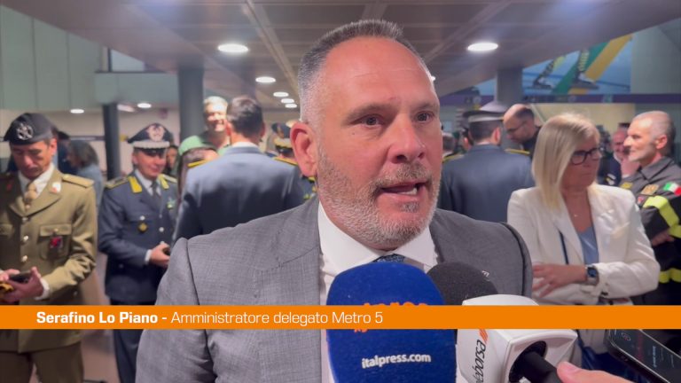 Milano, la Metro 5 celebra gli sciatori delle Fiamme Gialle