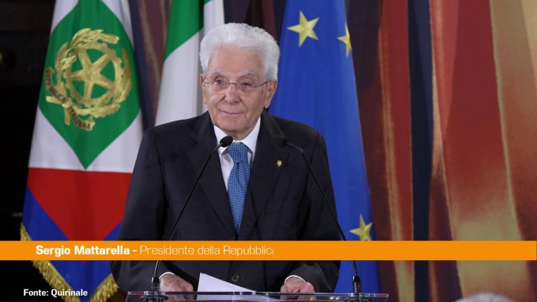 Cinema, Mattarella “Trovare soluzioni per superare le difficoltà”