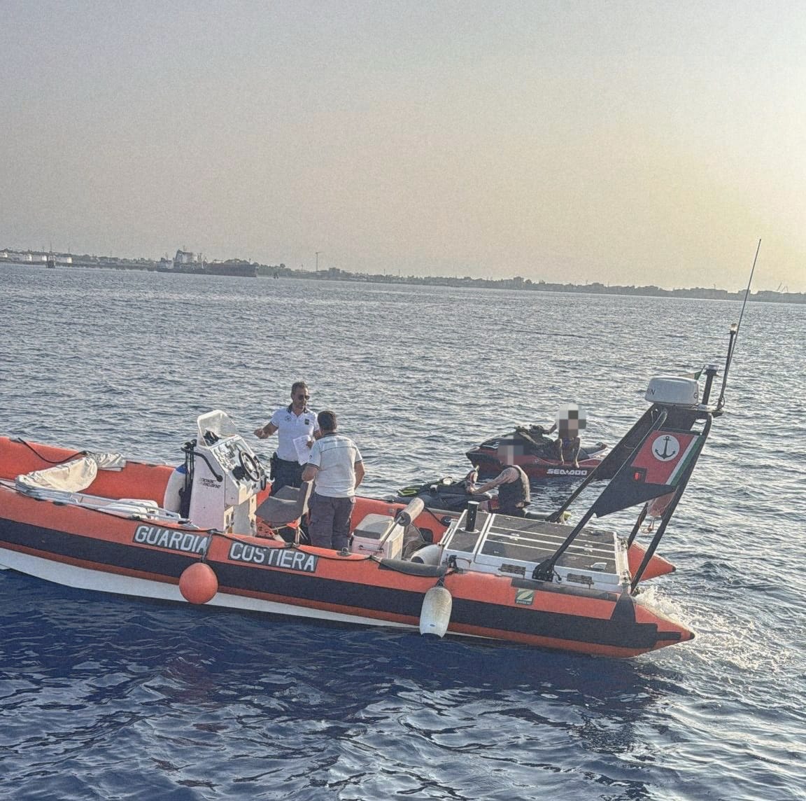 La Capitaneria dichiara “guerra” alle moto d’acqua