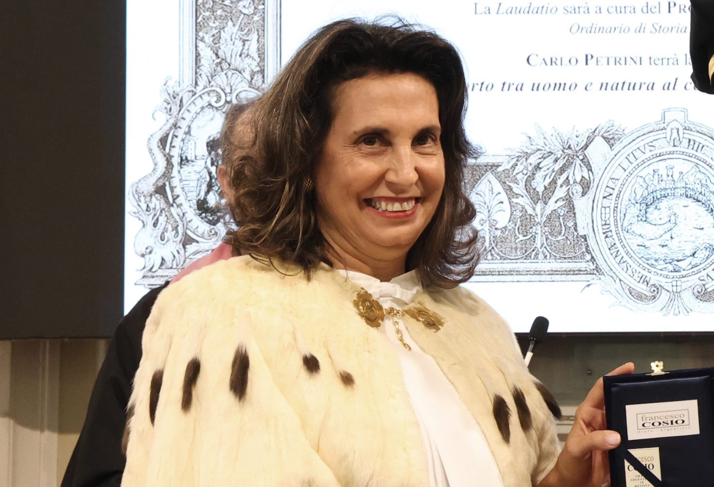 La rettrice Spatari difende Gabriella Greison