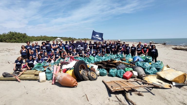 “Plastic free”: appuntamento anche a Furci Siculo