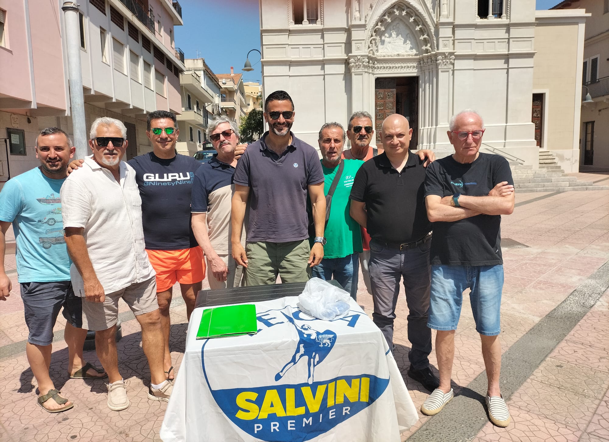 Gazebo Lega per il Decreto sicurezza, Francilia: “Un successo”