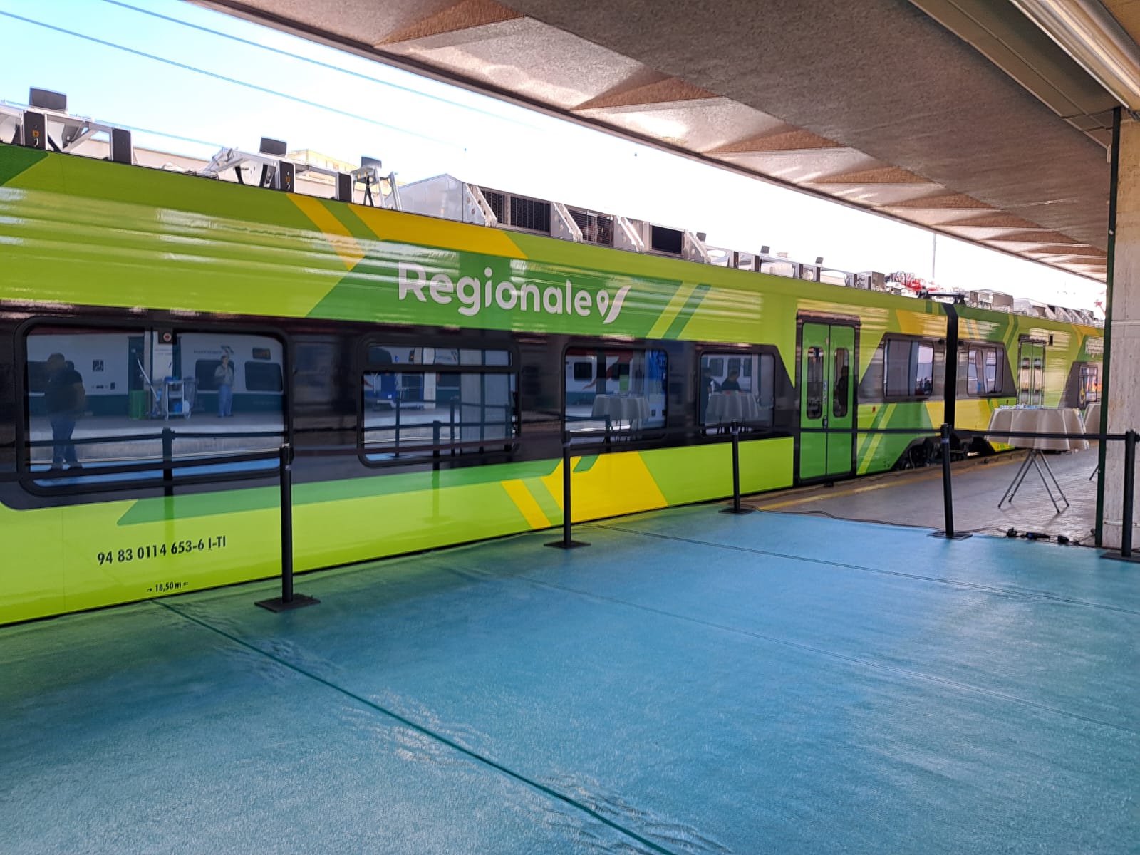 Le Ferrovie consegnano 2 treni elettrici alla Regione Sicilia