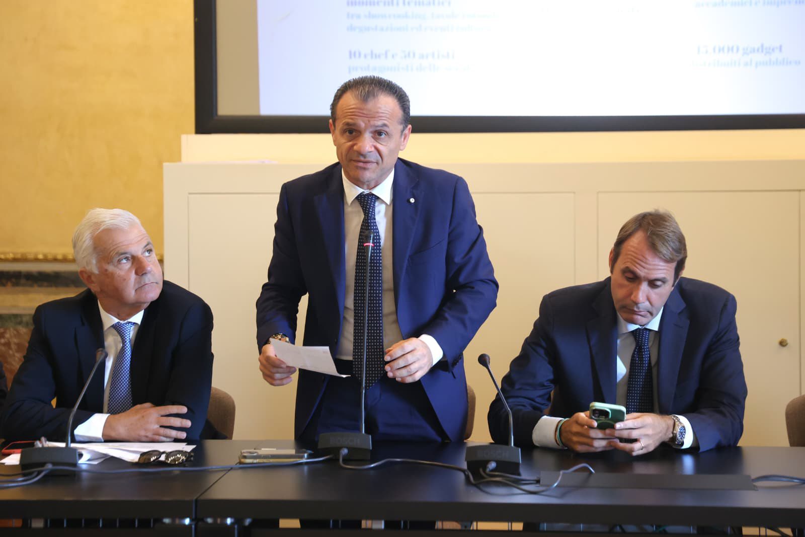 “Gal Taormina Peloritani”: promozione, “schiticchi” e comizi