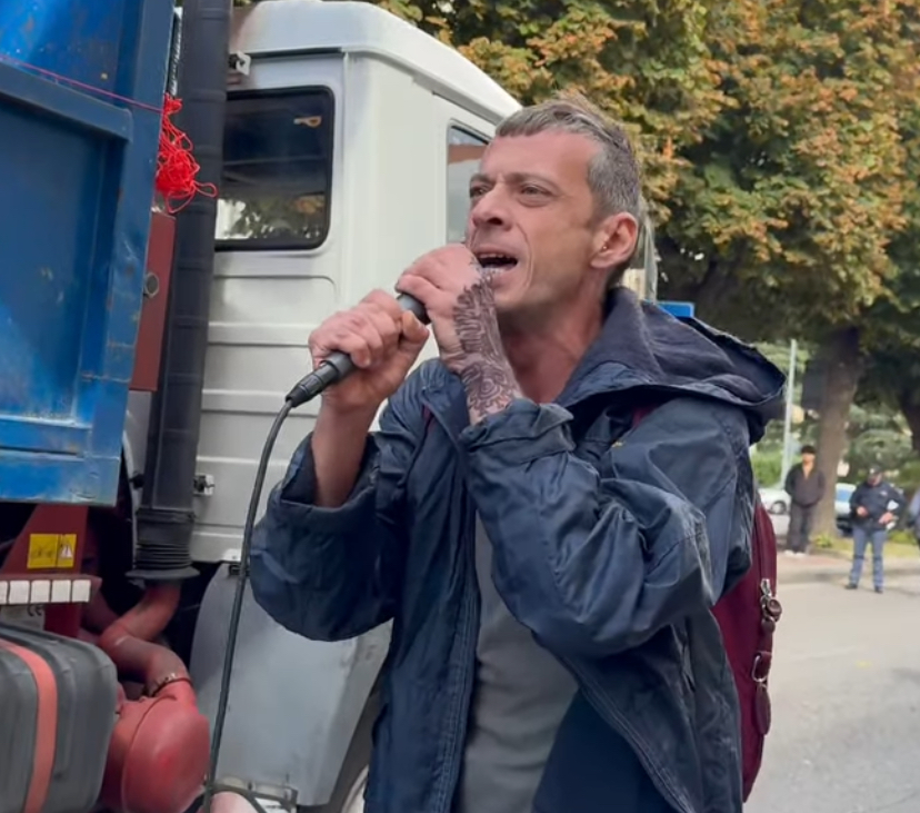 Sciopero, Risitano alle Forze dell’ordine: “Merde in divisa…”