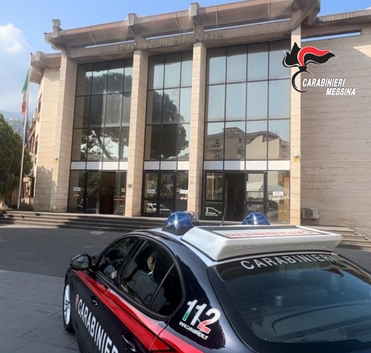 Aggredisce e minaccia il padre, arrestato dai Carabinieri