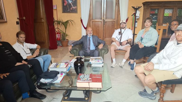 Studenti inglesi di Architettura in visita a Messina studiano il Centro Città