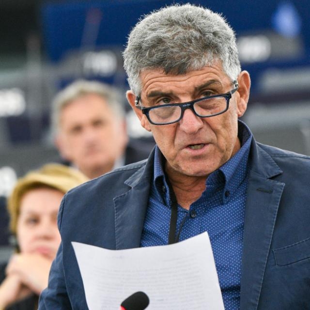 Pietro Bartolo lascia il PD: “Litigioso e autoreferenziale, poco rispetto per chi si impegna”