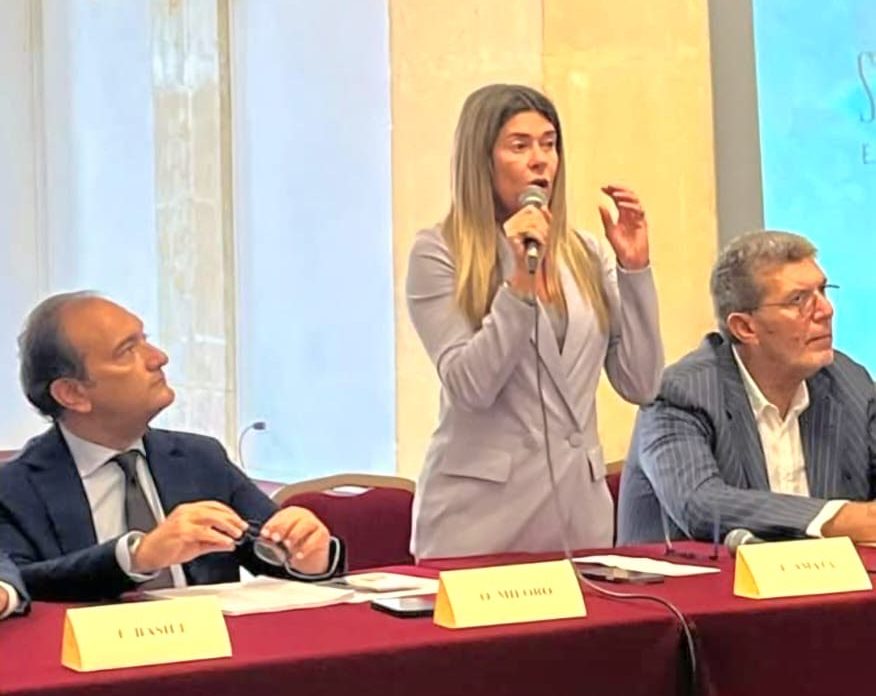 Amata: “Teatro Messina, si chiude stagione precarietà”