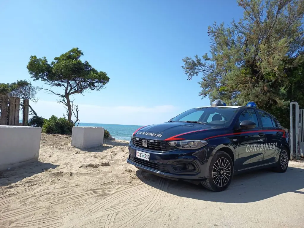 Trovato il cadavere di un uomo sulla spiaggia di Milazzo, in corso le indagini